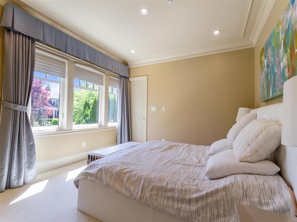 Listing Image for R3089024