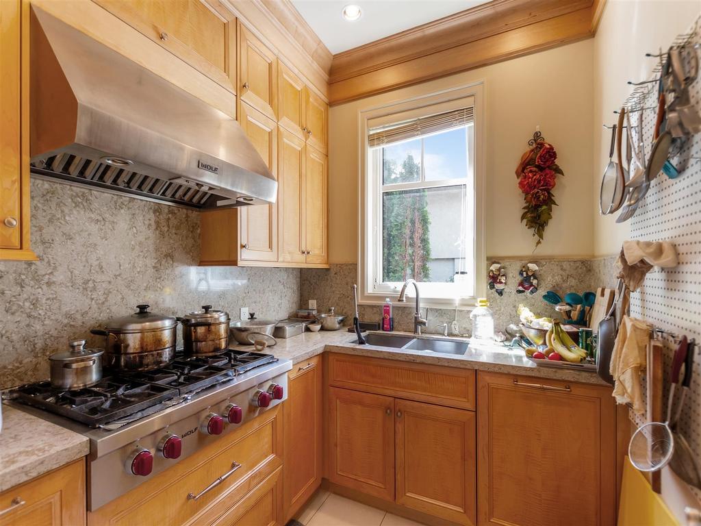 Listing Image for R3089024