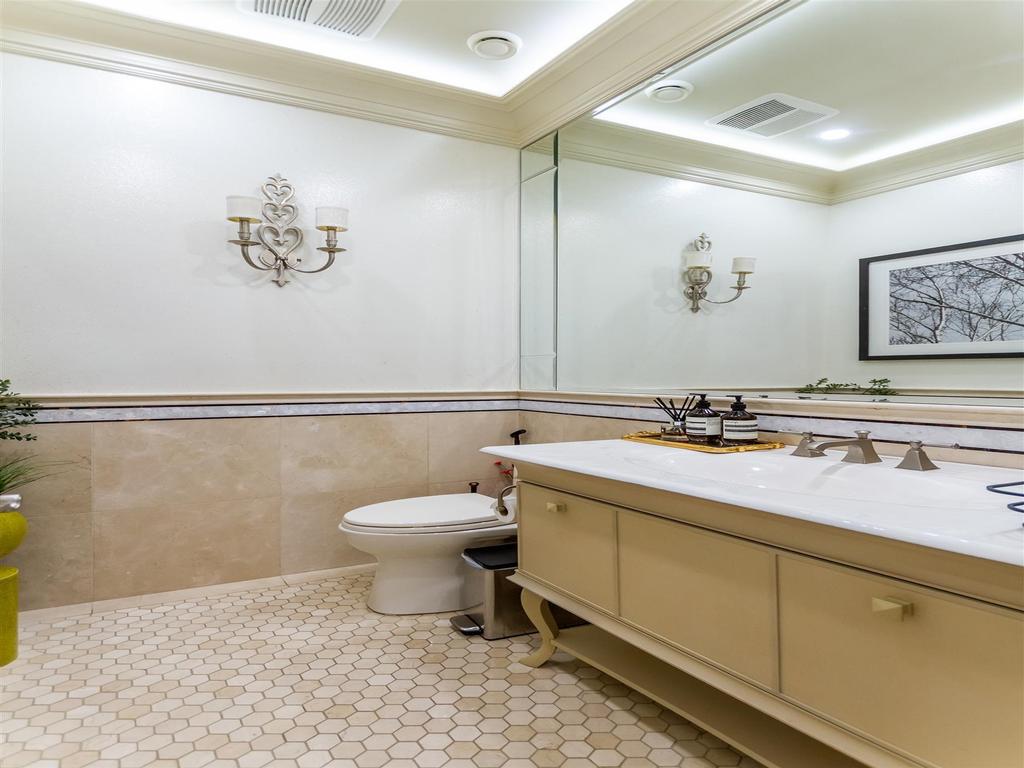 Listing Image for R3089024