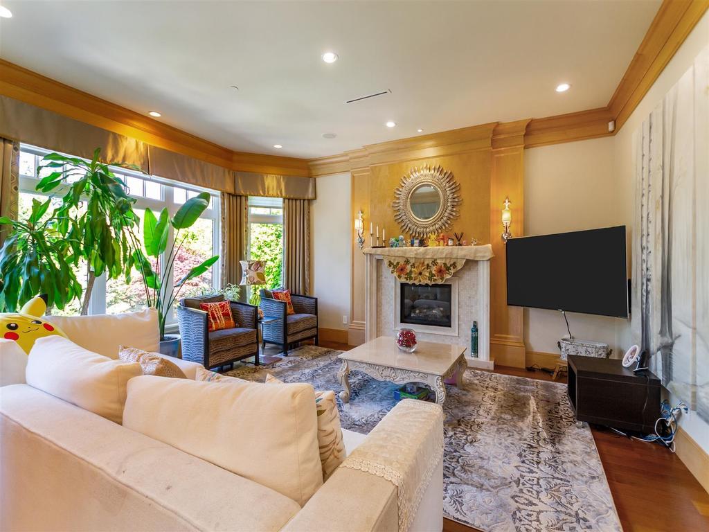 Listing Image for R3089024