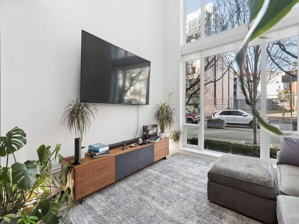 Listing Image for R3089246