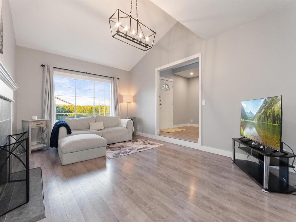 Listing Image for R3089337