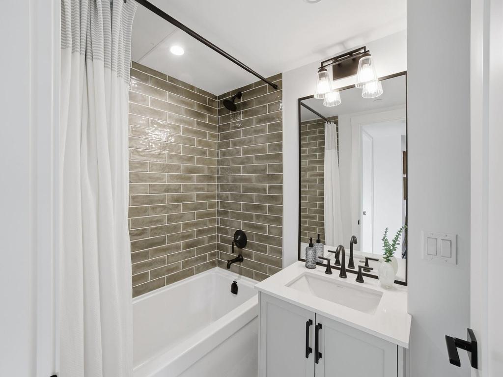 Listing Image for R3089573