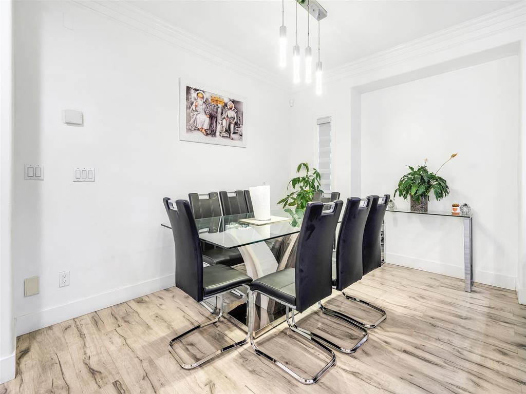 Listing Image for R3089827