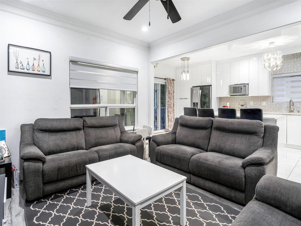 Listing Image for R3089827