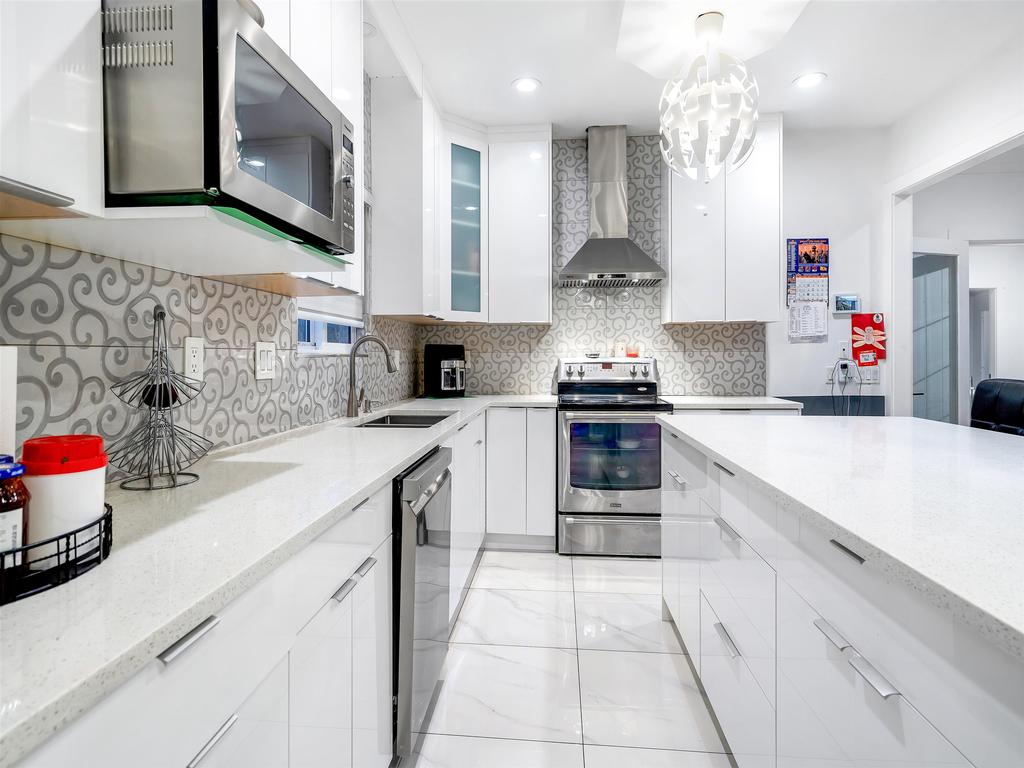 Listing Image for R3089827