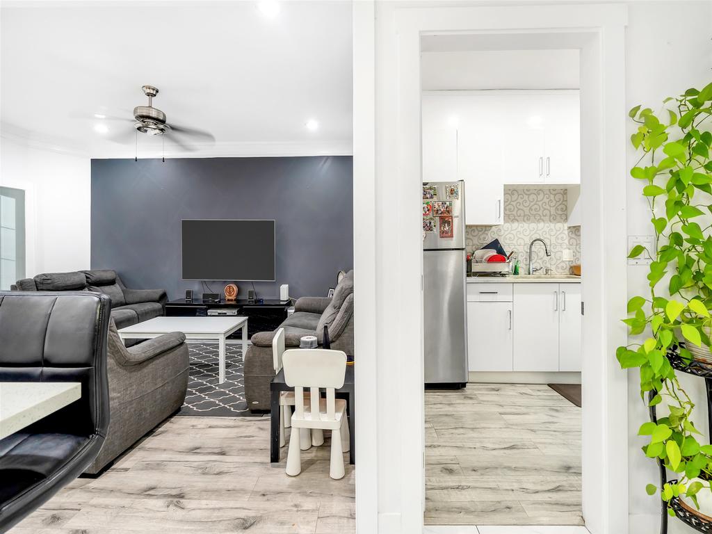 Listing Image for R3089827