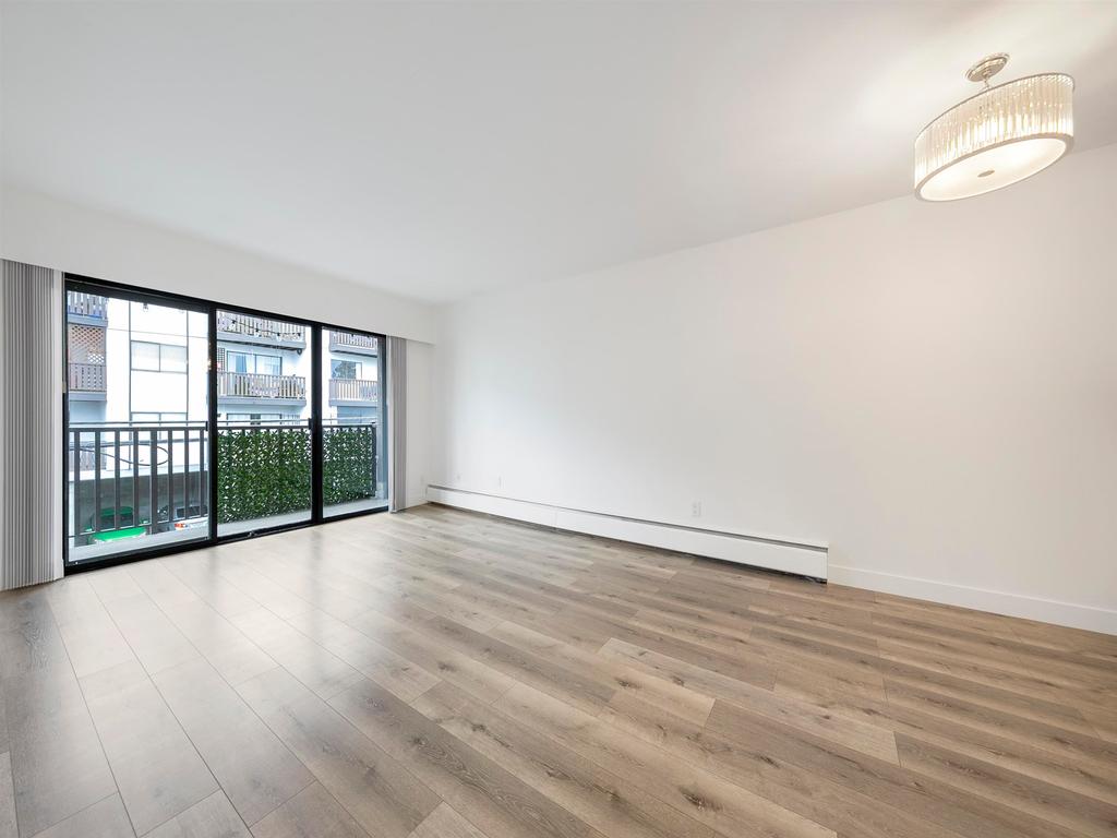 Listing Image for R3089838