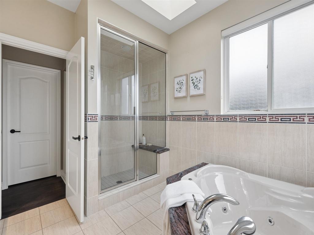 Listing Image for R3089933