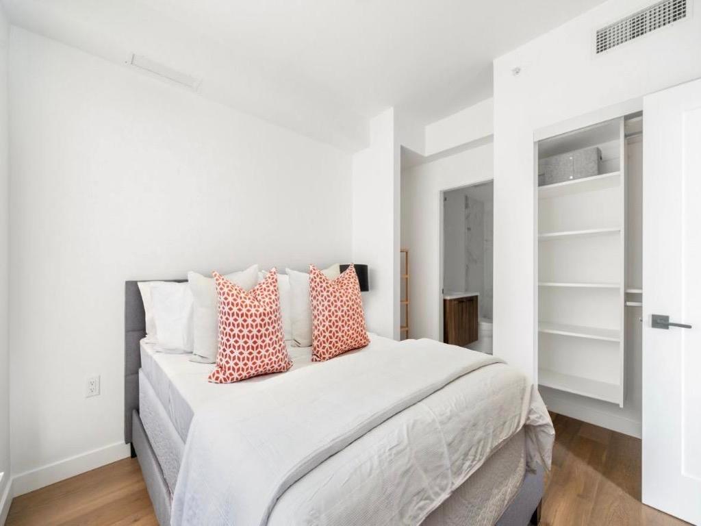 Listing Image for R3089997