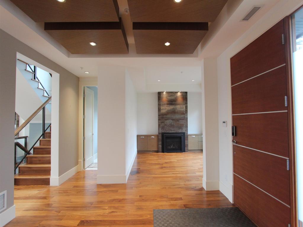 Listing Image for R3090004