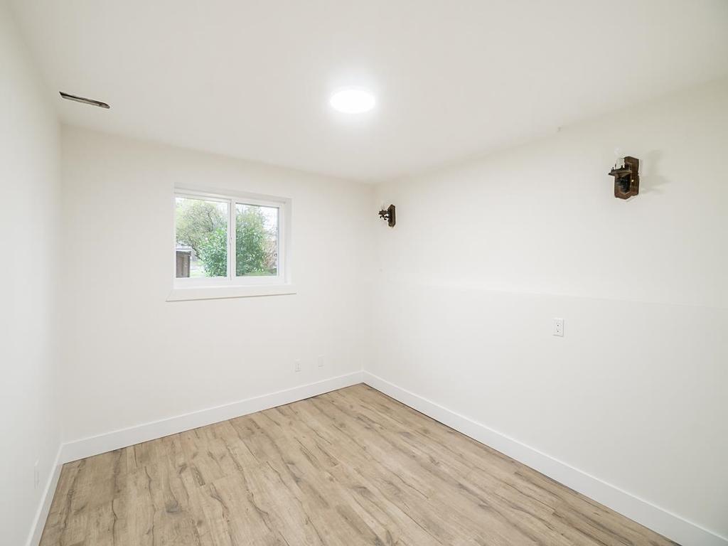 Listing Image for R3090013