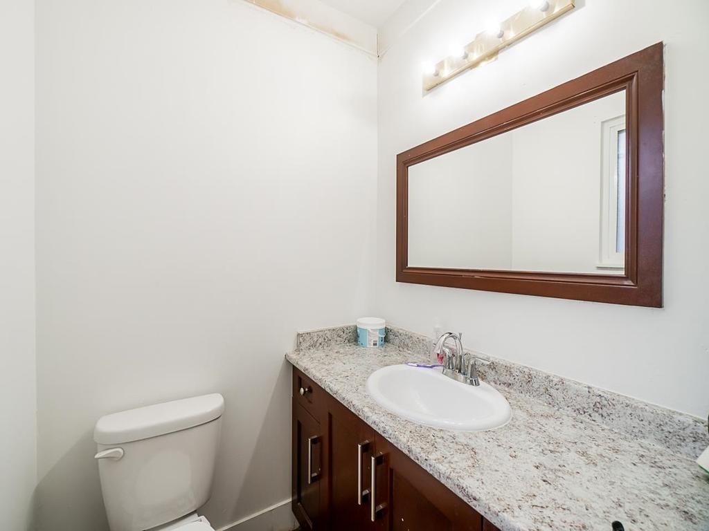 Listing Image for R3090013