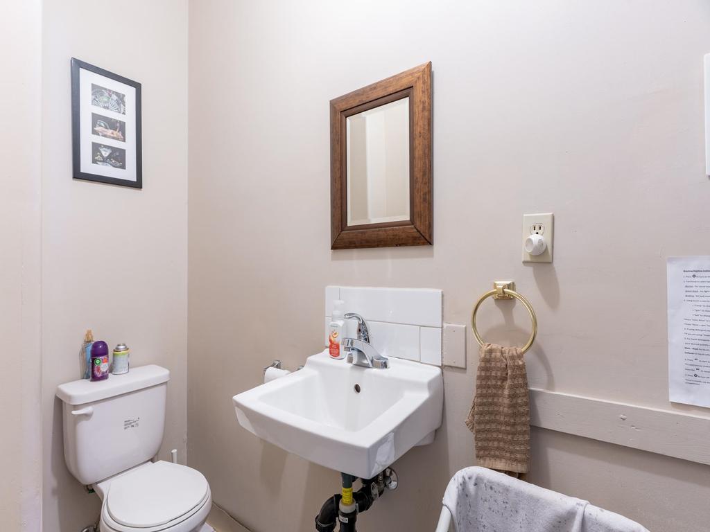 Listing Image for R3090014