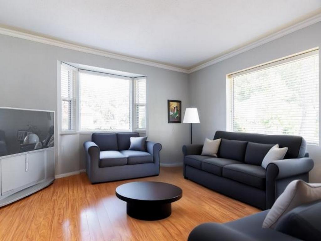 Listing Image for R3090014