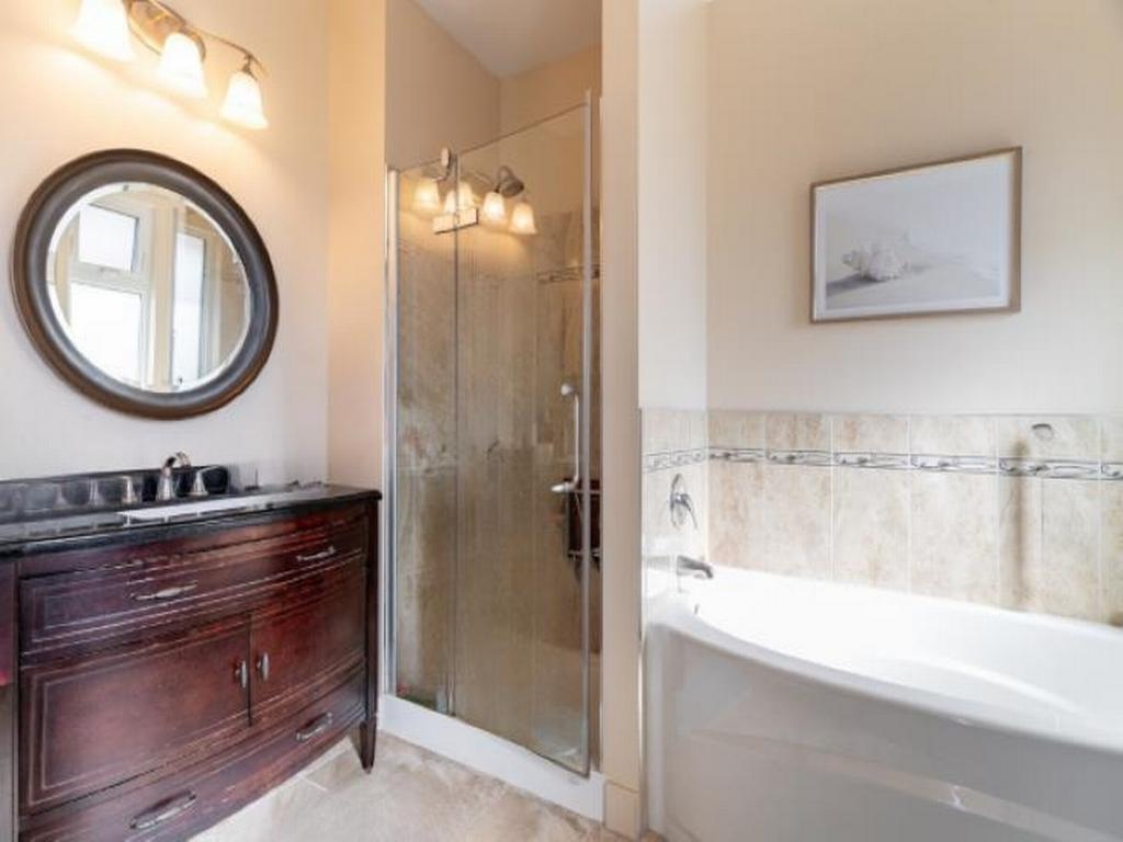 Listing Image for R3090014