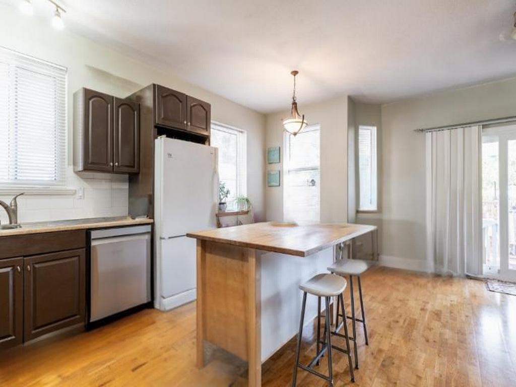 Listing Image for R3090014