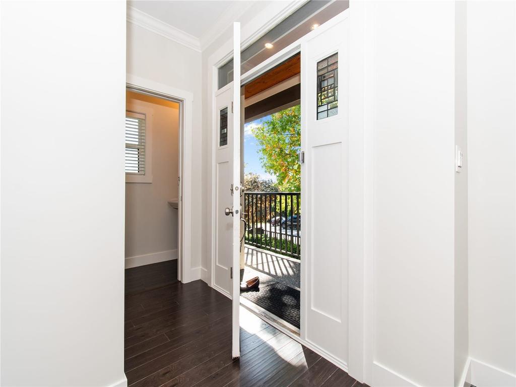 Listing Image for R3090027