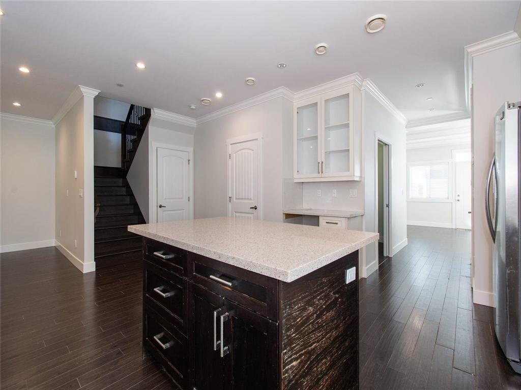 Listing Image for R3090027