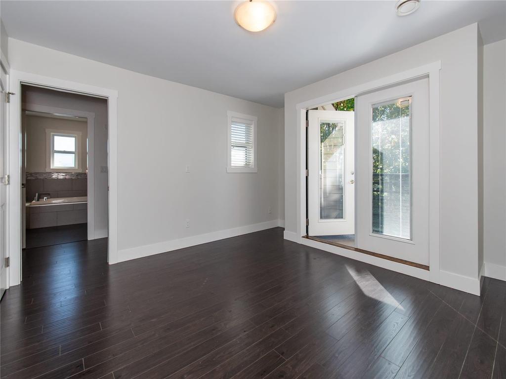 Listing Image for R3090027