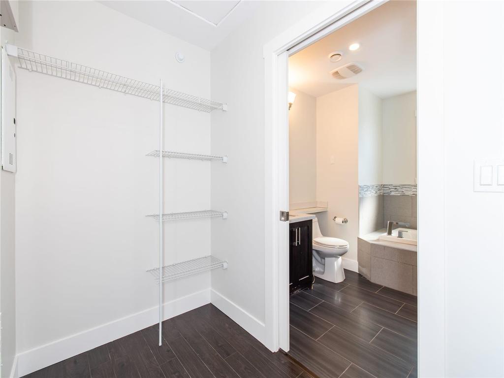 Listing Image for R3090027