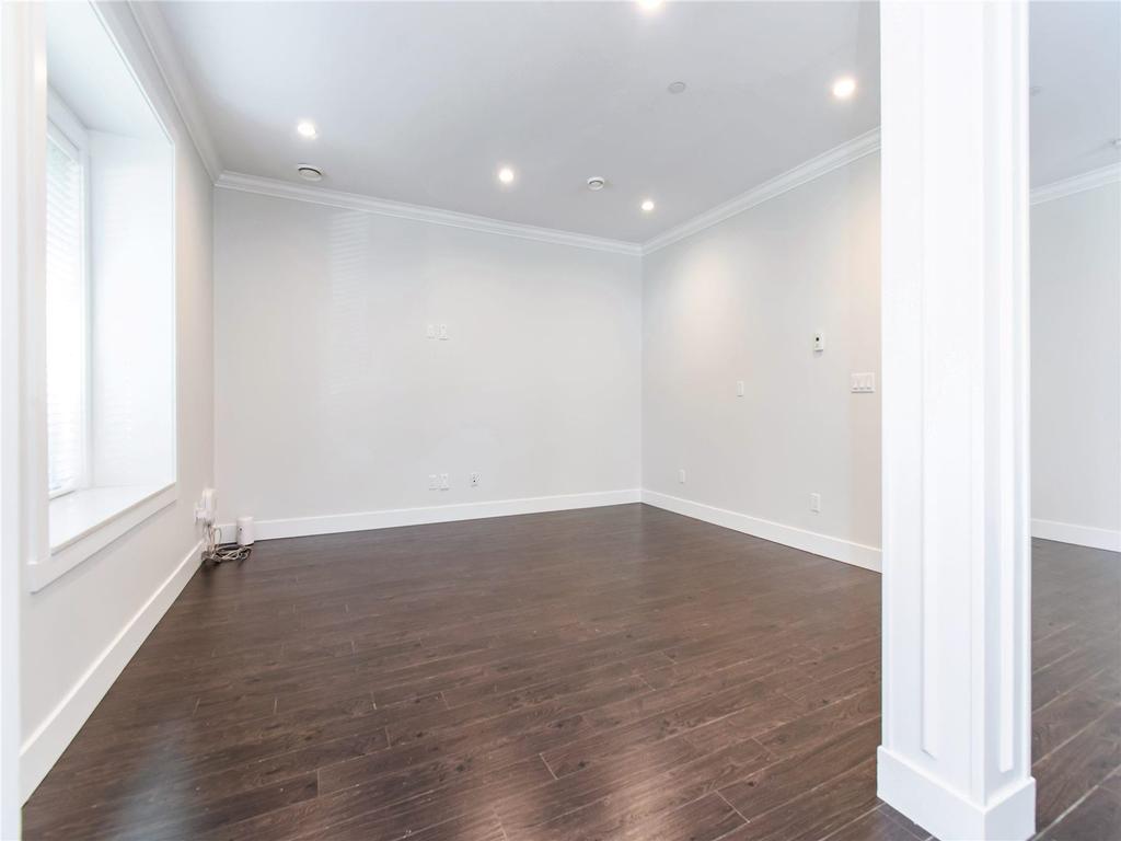 Listing Image for R3090027