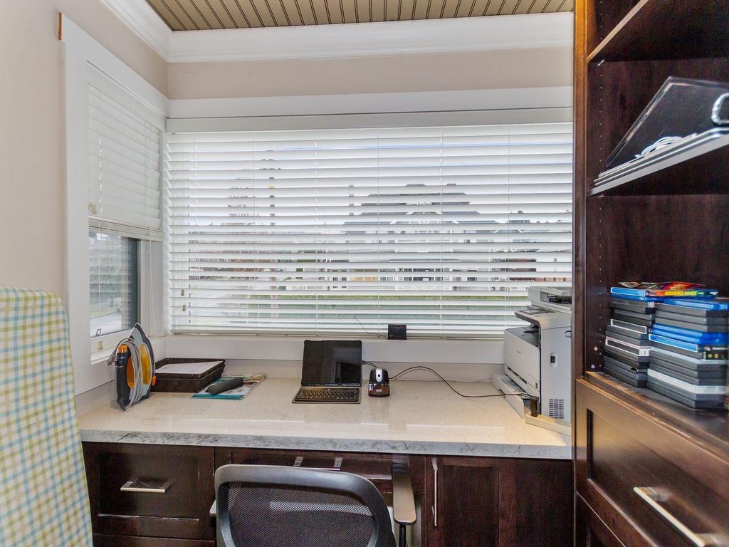 Listing Image for R3090029