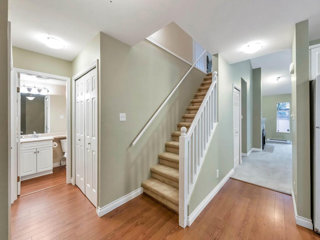 Listing Image for R3090032