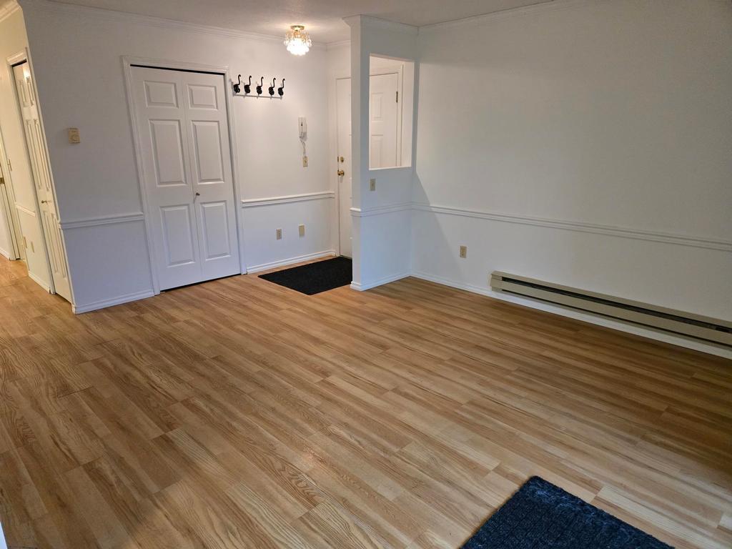 Listing Image for R3090038