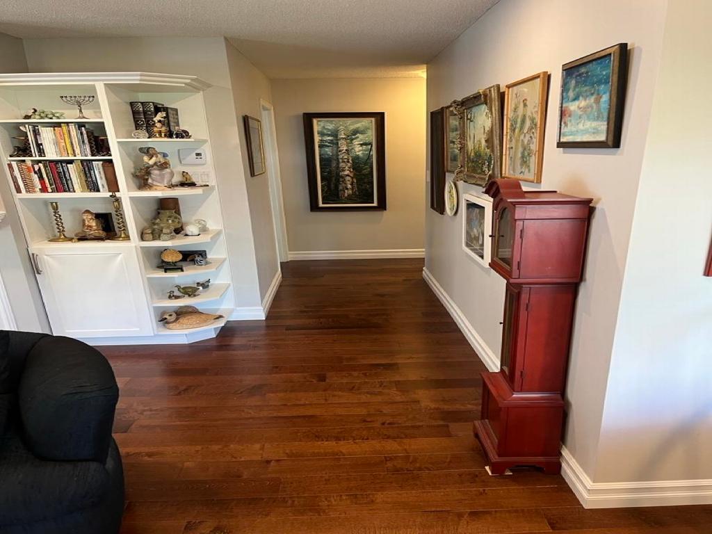 Listing Image for R3090054