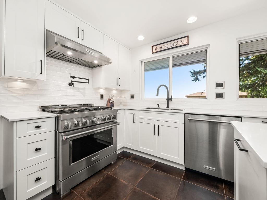 Listing Image for R3090060