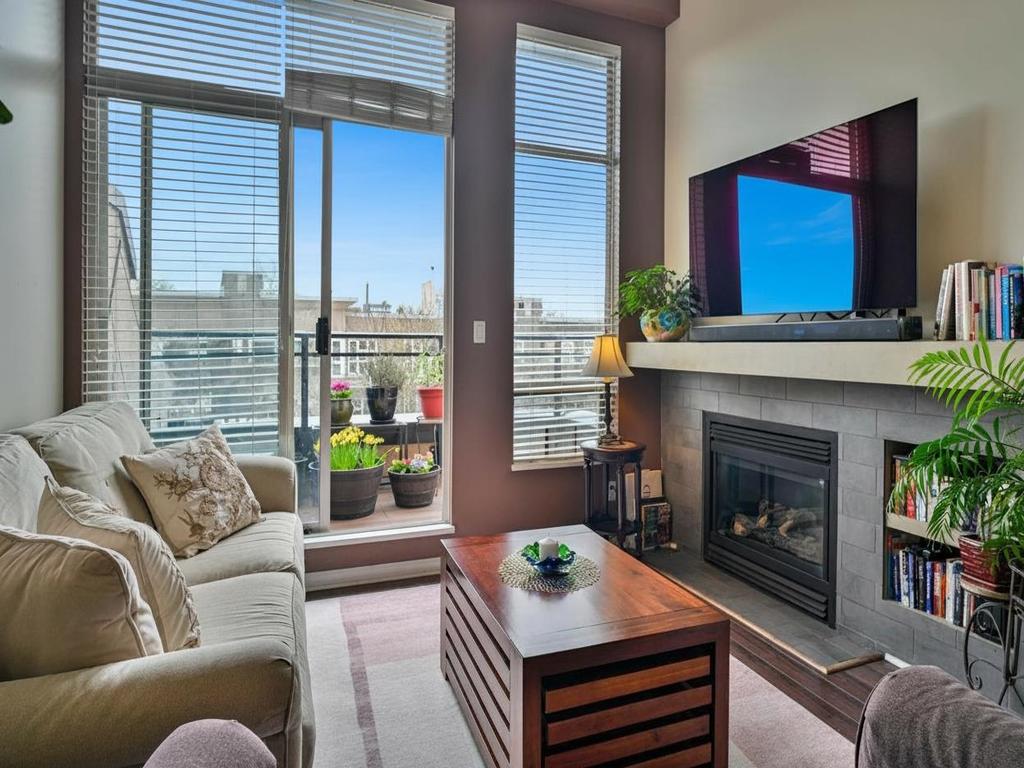 Listing Image for R3090063