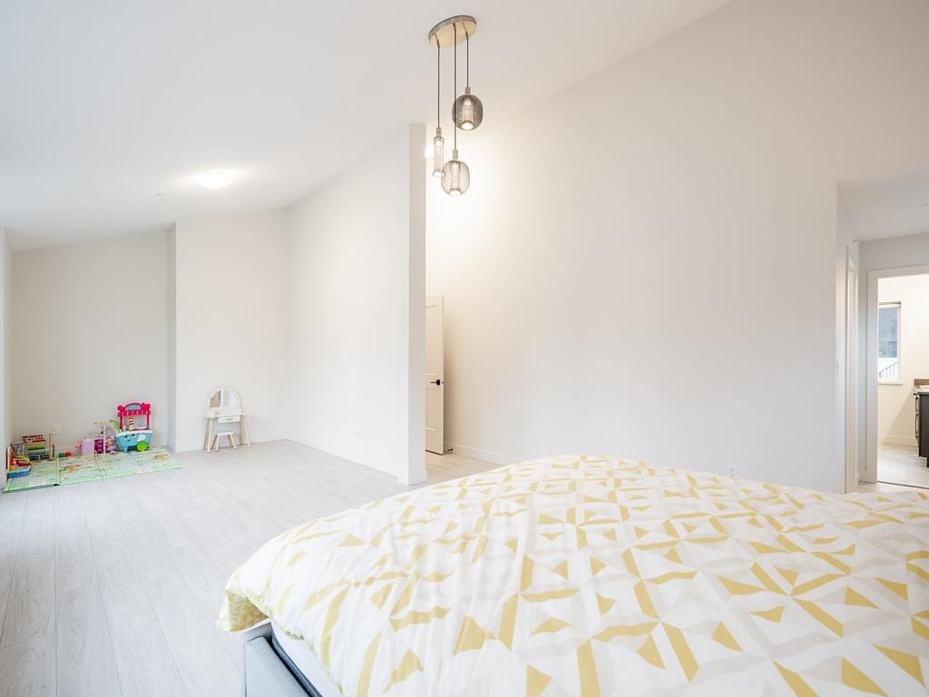 Listing Image for R3090071