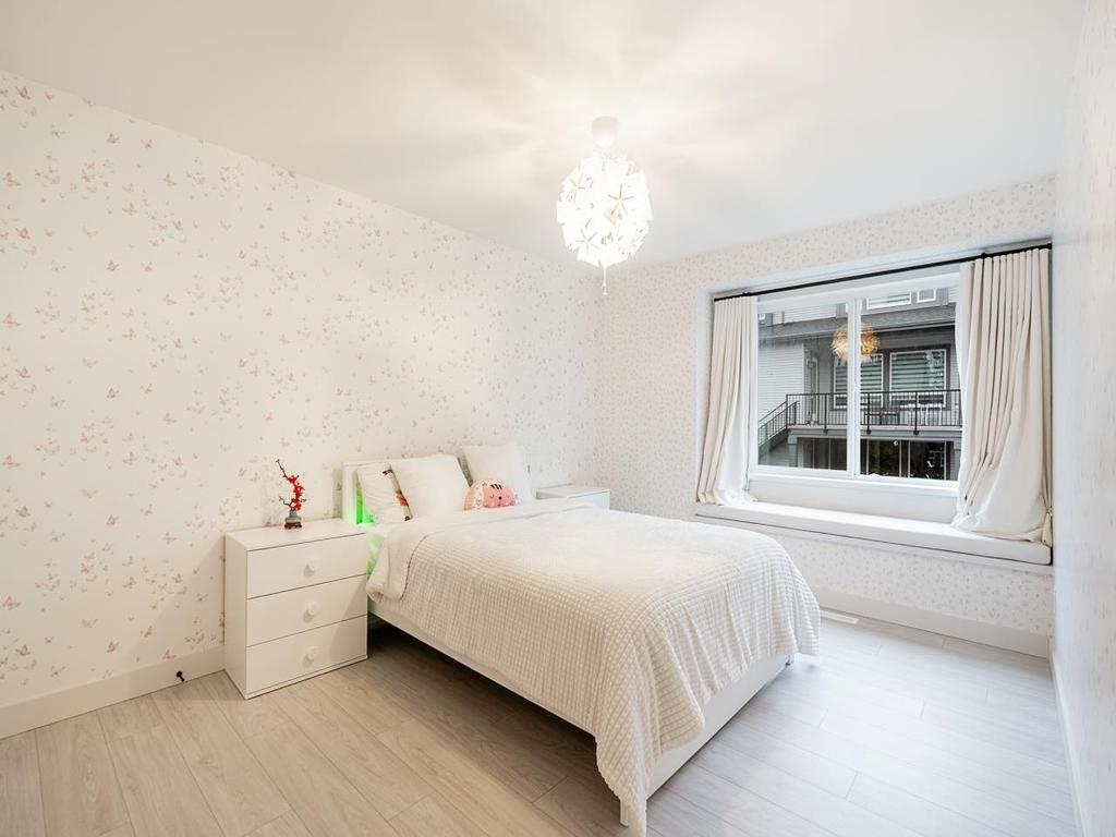 Listing Image for R3090071