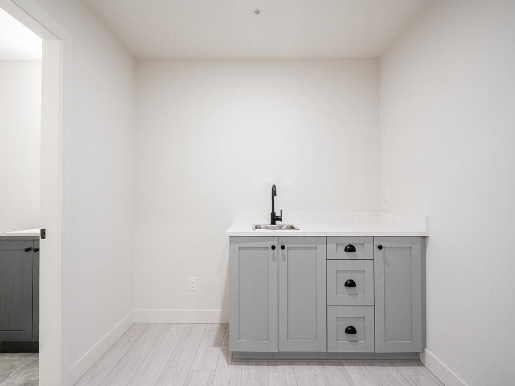 Listing Image for R3090071