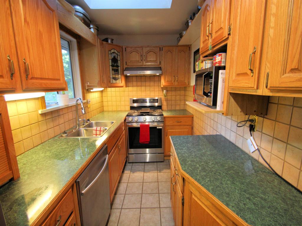 Listing Image for R3090089