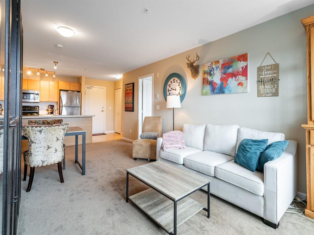 Listing Image for R3090092