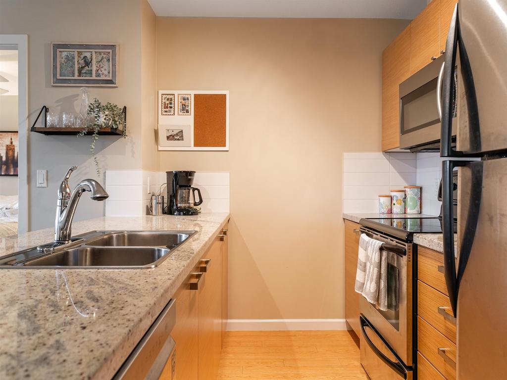 Listing Image for R3090092