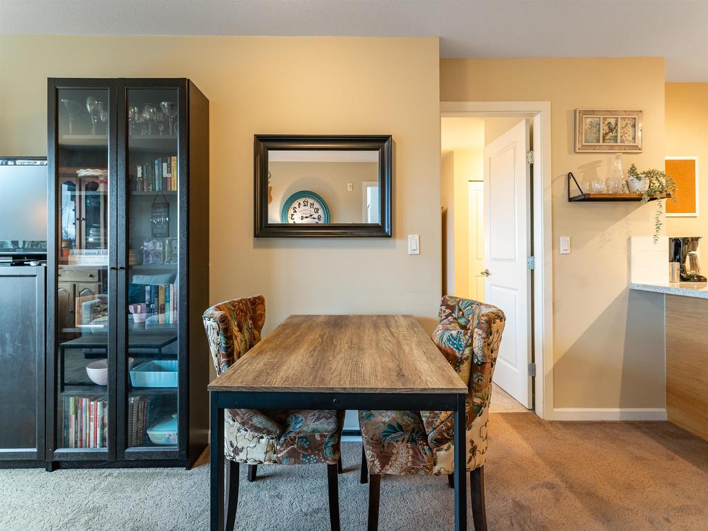 Listing Image for R3090092