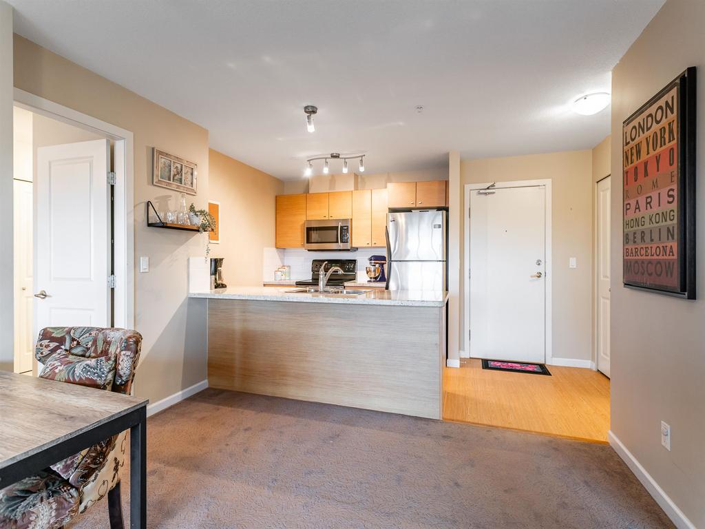 Listing Image for R3090092