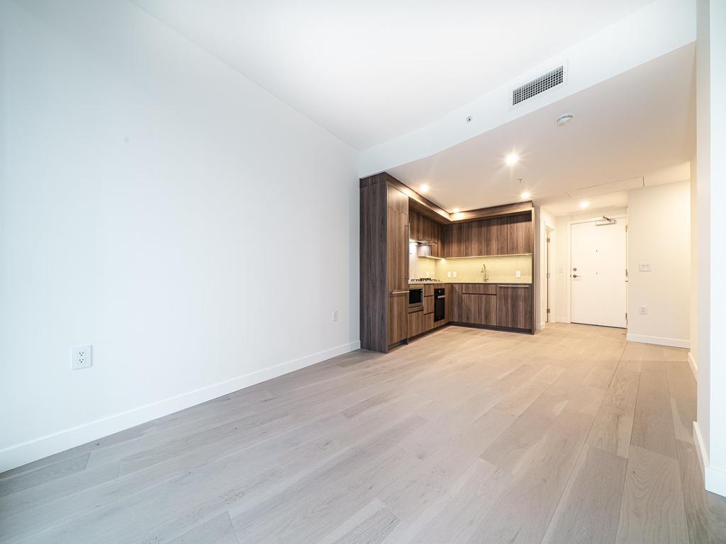 Listing Image for R3090095