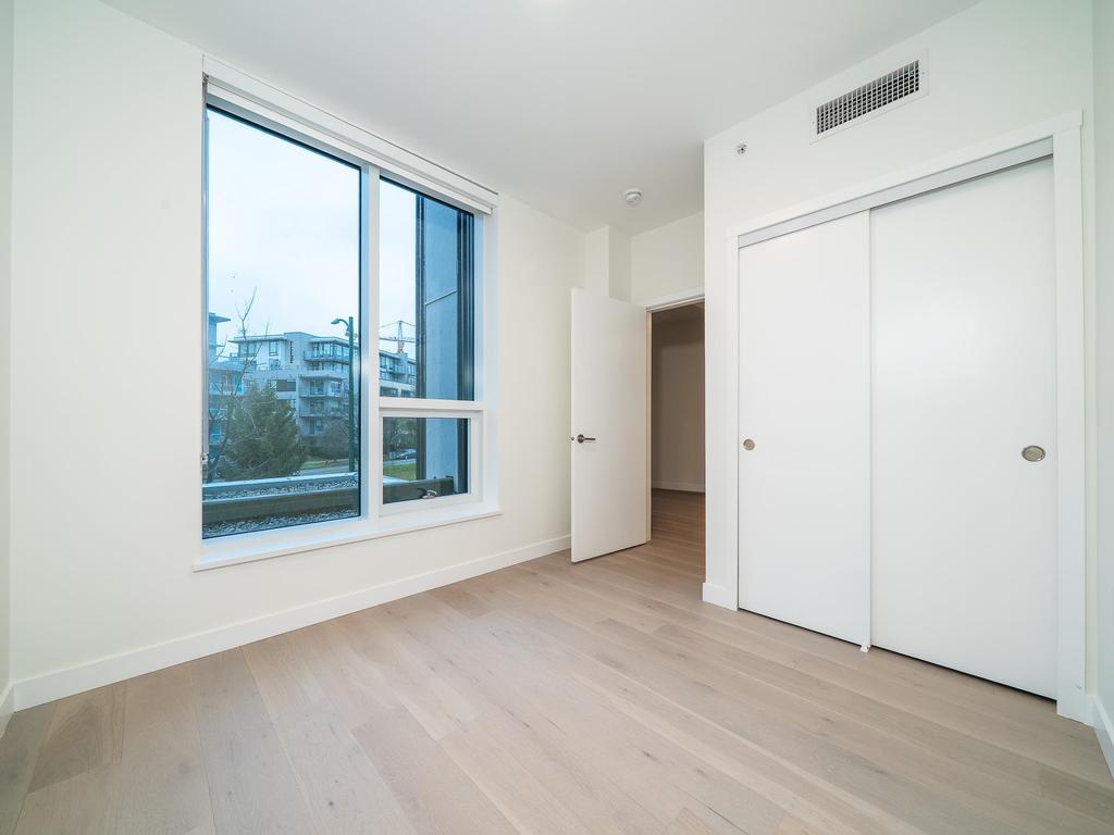 Listing Image for R3090095