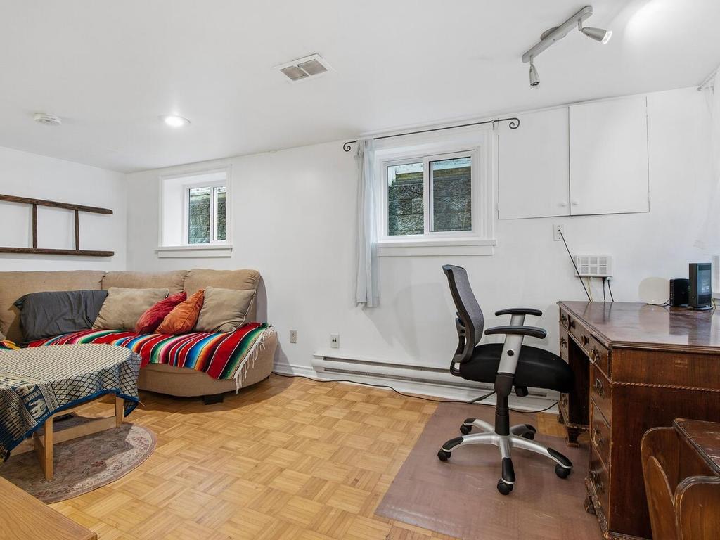 Listing Image for R3090099