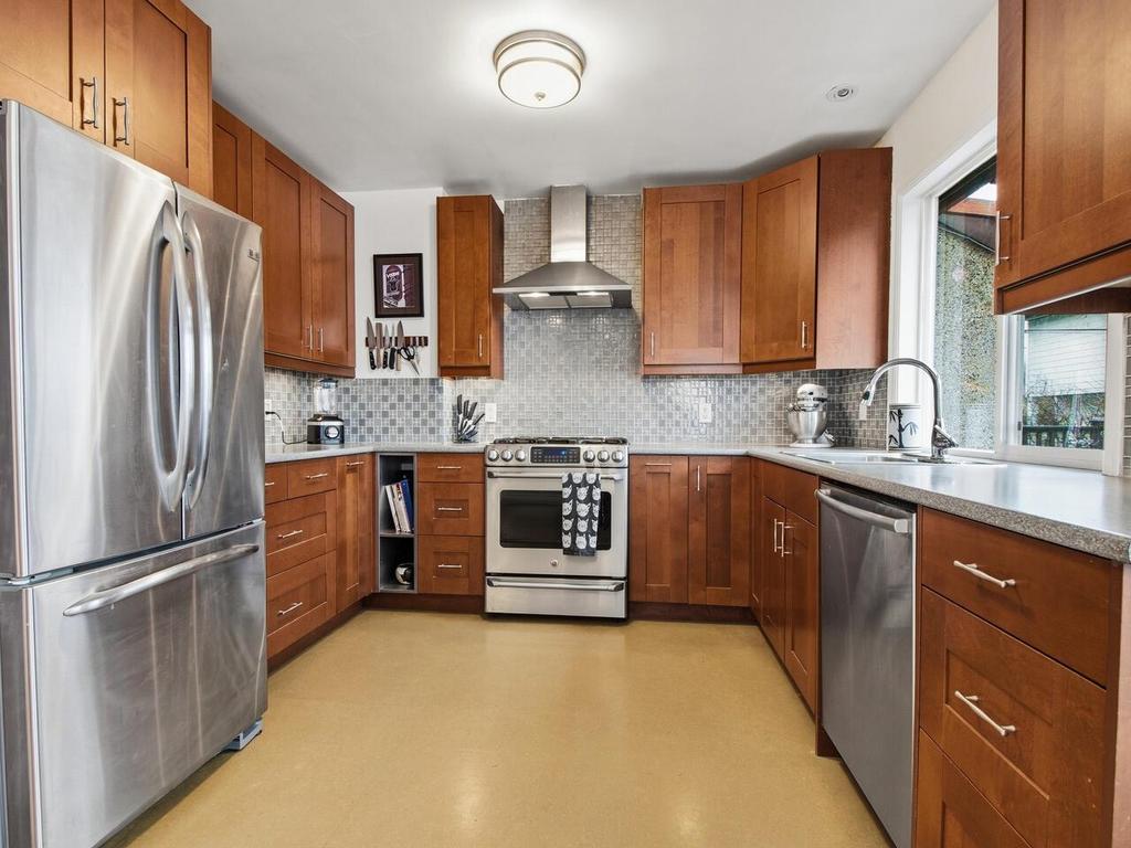 Listing Image for R3090099
