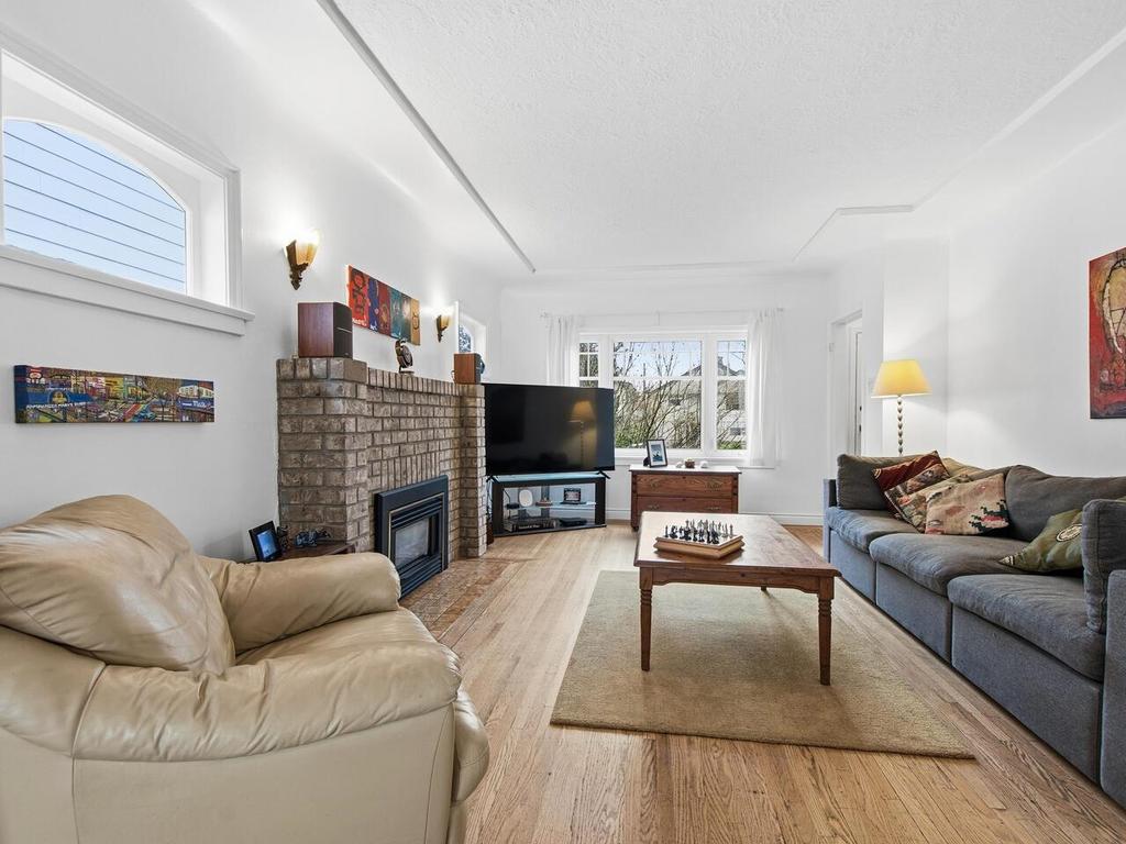 Listing Image for R3090099
