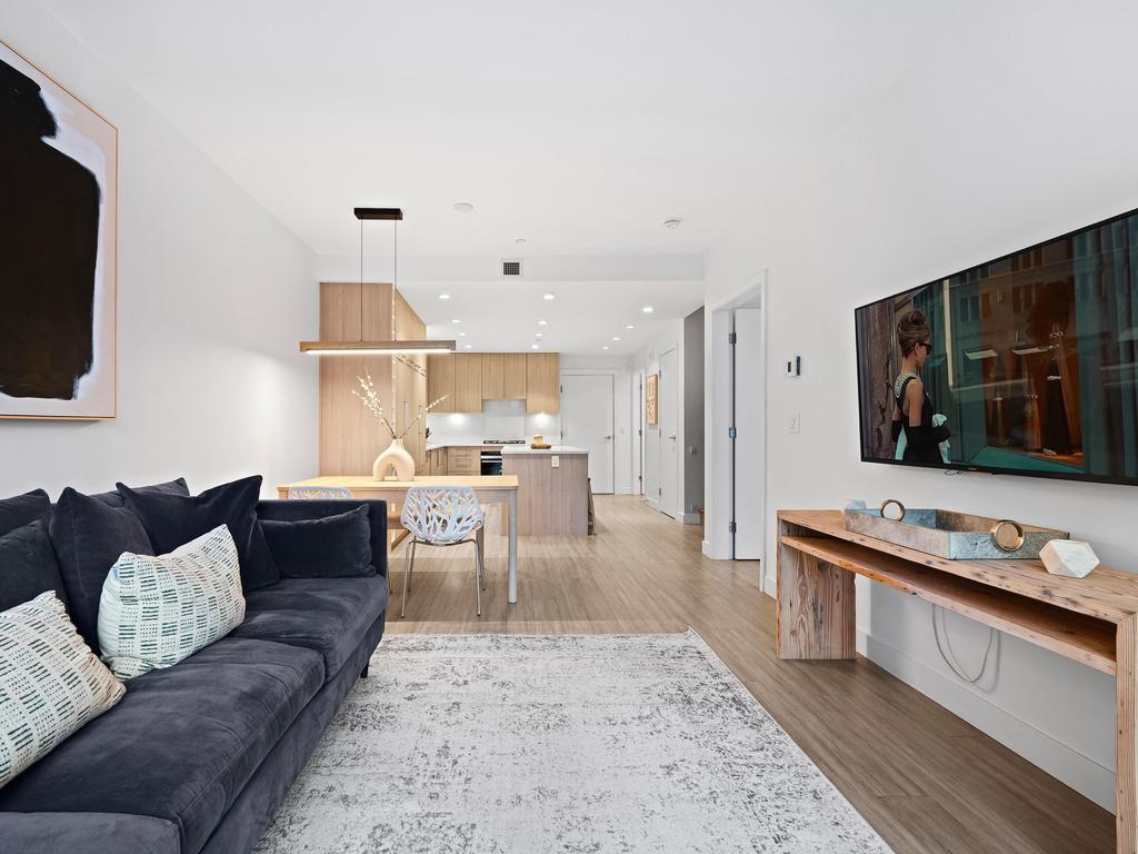 Listing Image for R3090101