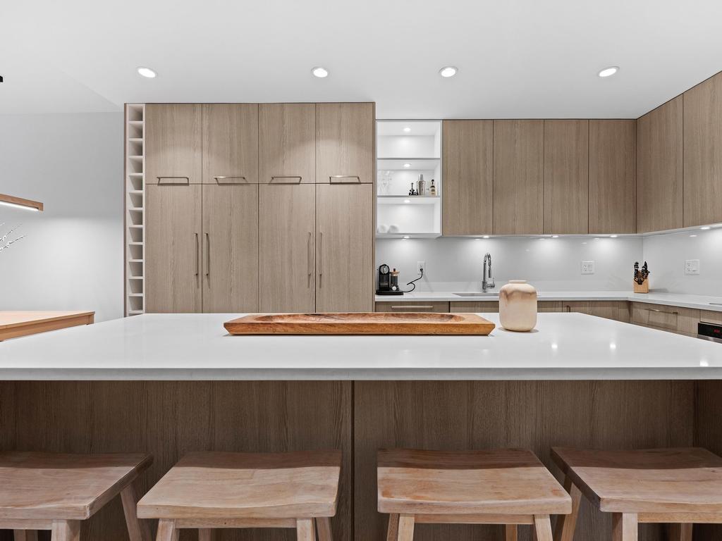 Listing Image for R3090101