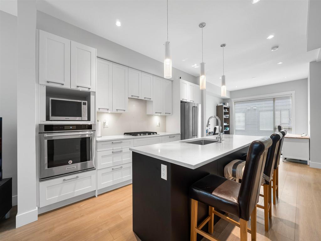 Listing Image for R3090118