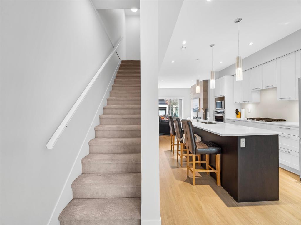 Listing Image for R3090118