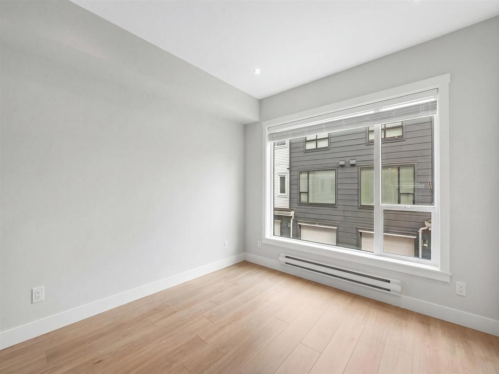 Listing Image for R3090118